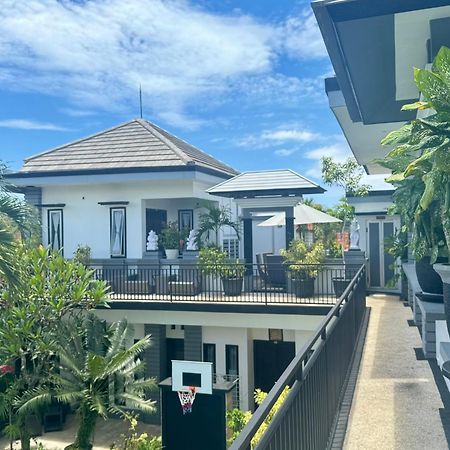 Villa Rumah Putih Abu Abu Senggigi Eksteriør billede