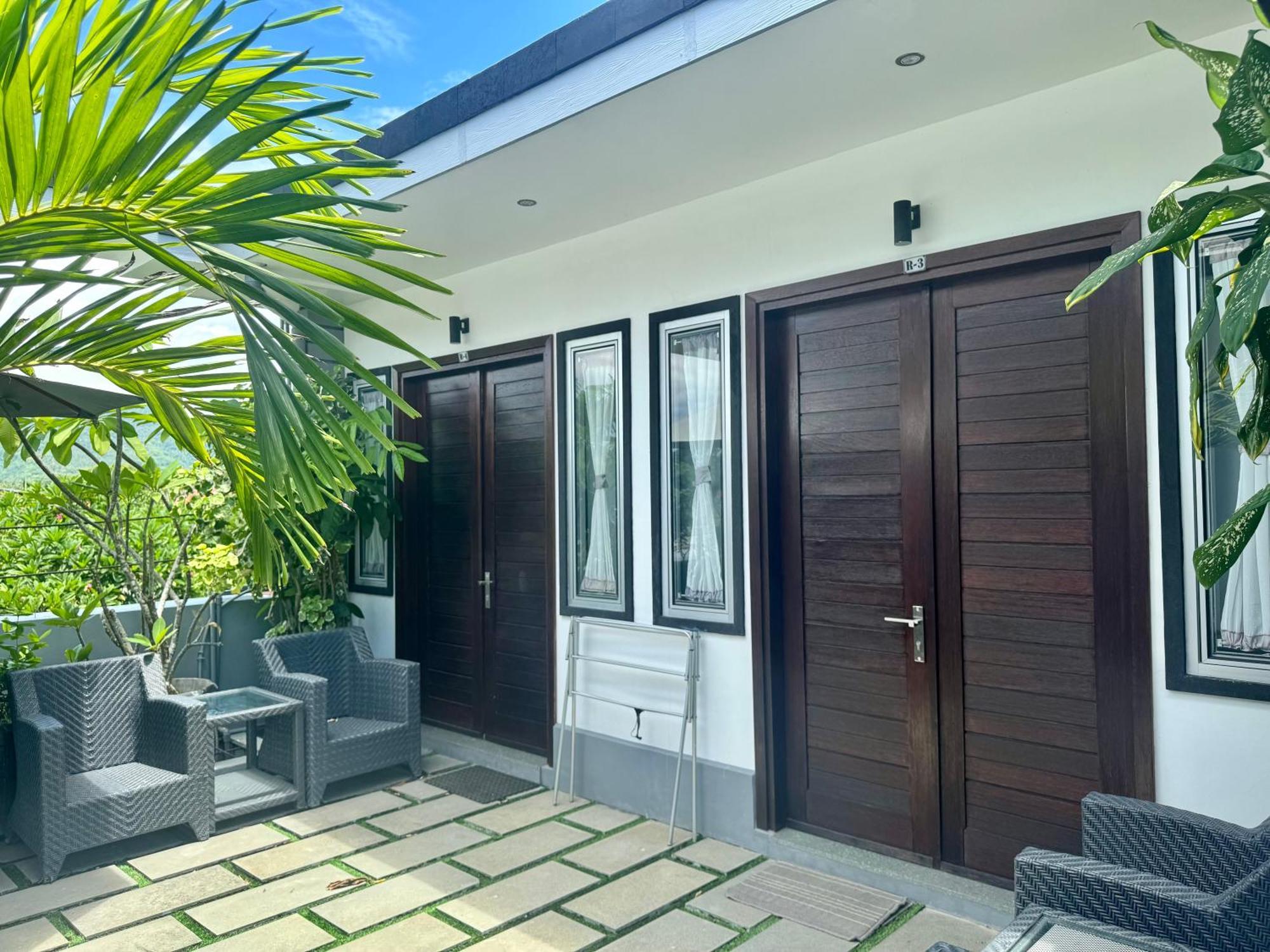 Villa Rumah Putih Abu Abu Senggigi Eksteriør billede
